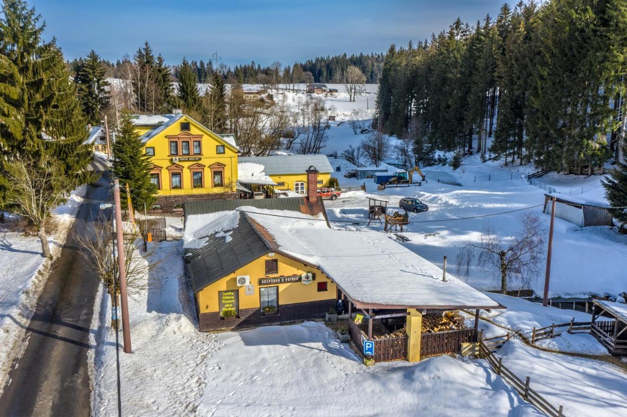 Penzion Karolína Lučany nad Nisou Exterior foto