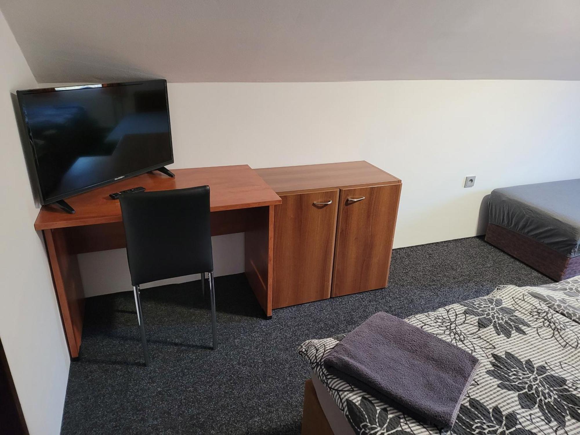 Penzion Karolína Lučany nad Nisou Exterior foto